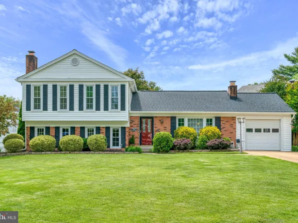 5901 Wivenhoe Ct, Alexandria, VA 22315