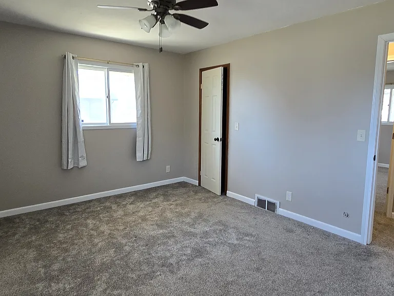 4520 S Washington Ave — Photo 14