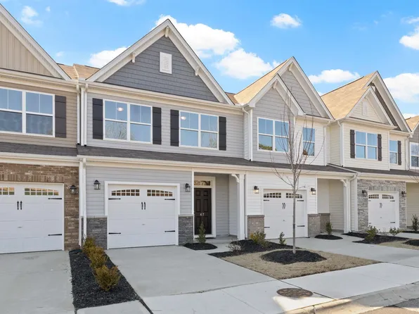 47 Fair Village Ln, Simpsonville, SC 29680