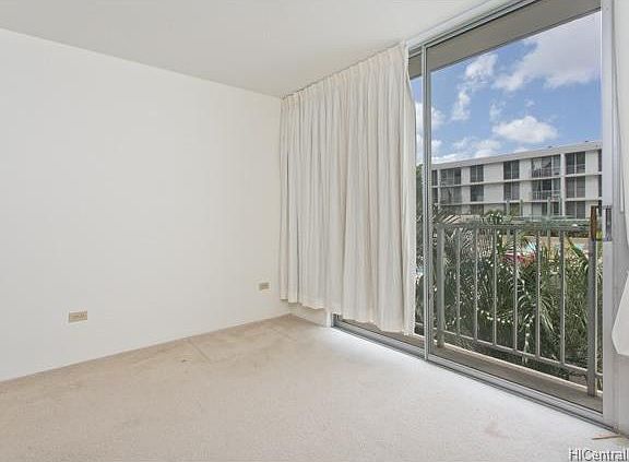 3rd image of 2847 Waialae Ave APT 308