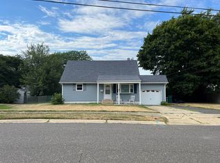 76 Rhode Island Dr, Jackson, NJ