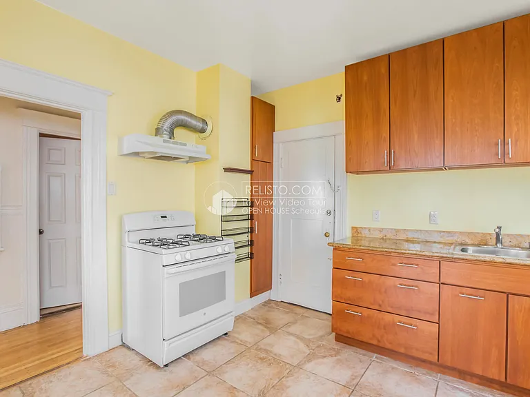 1041 Washington St #3 — Photo 11