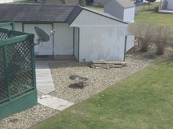3rd image of 863 Quail Dr