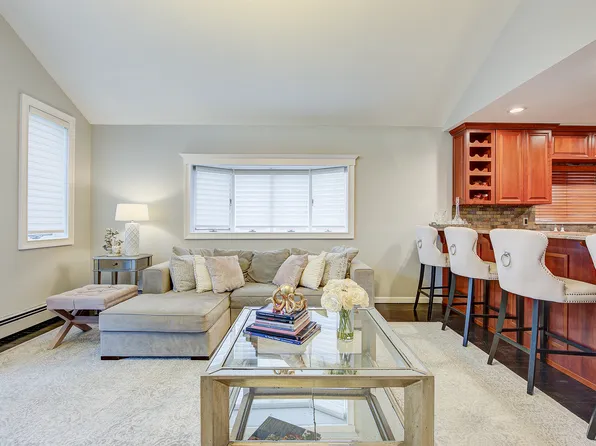 161 Beach 128th Street image 10 of 38