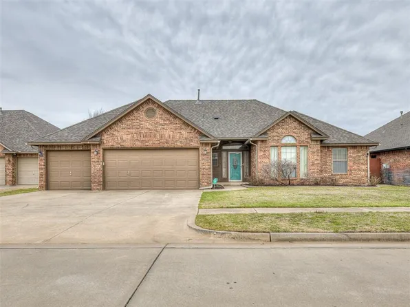 4012 Monticello Ct, Yukon, OK 73099