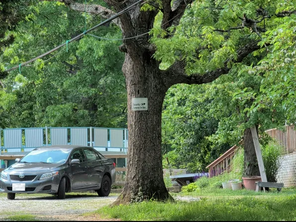 7212 Castlemoor Rd, Windsor Mill, MD 21244