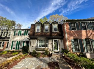 2251 Double Eagle Ct, Reston, VA 20191