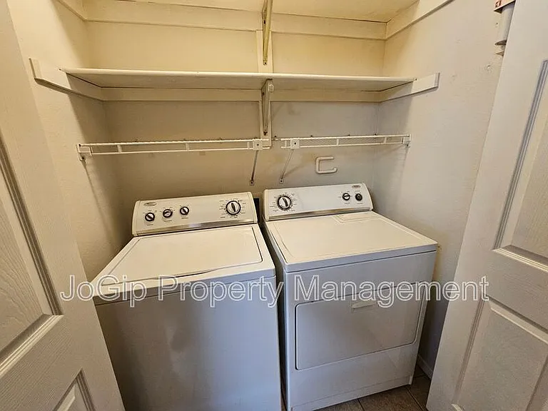 602 Prairie Dell St — Photo 17