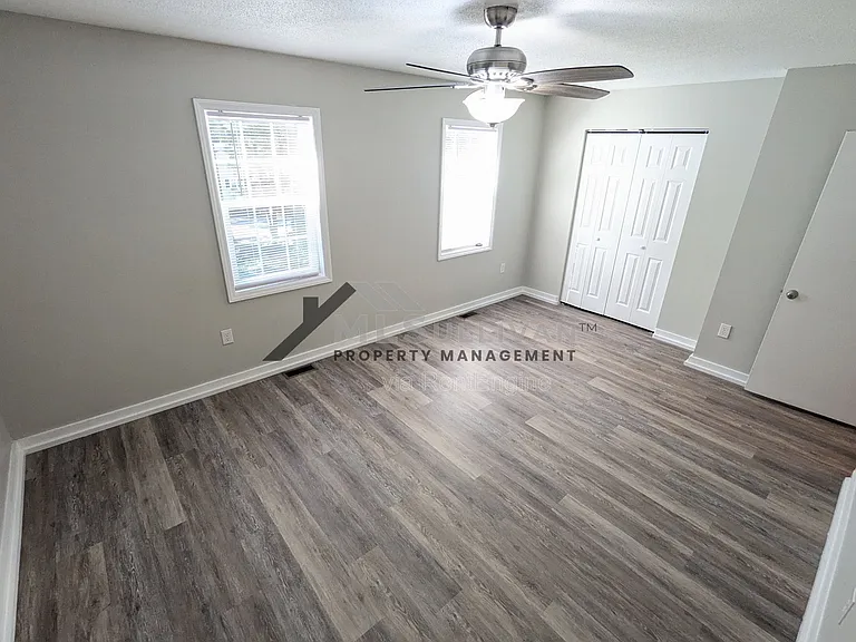4 Willow Bridge Dr #1 — Photo 14