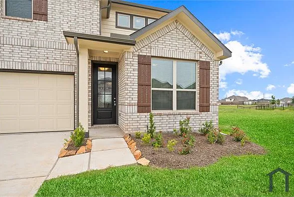 2472 Fairway Harbor Dr — Photo 3