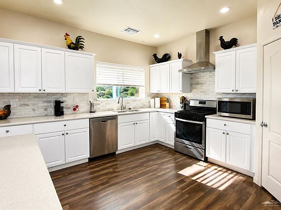 3rd image of 26441 Winchester Ct