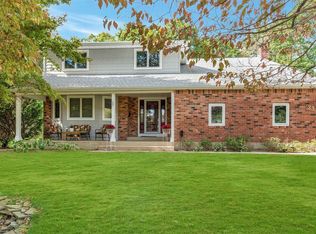 23 Dryden Way, Commack, NY 11725