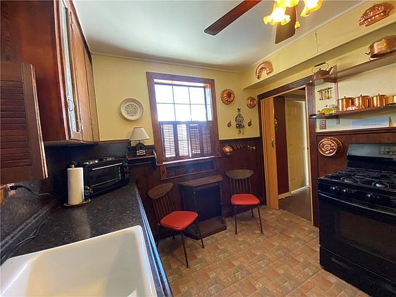 3rd image of 809 Houma Blvd
