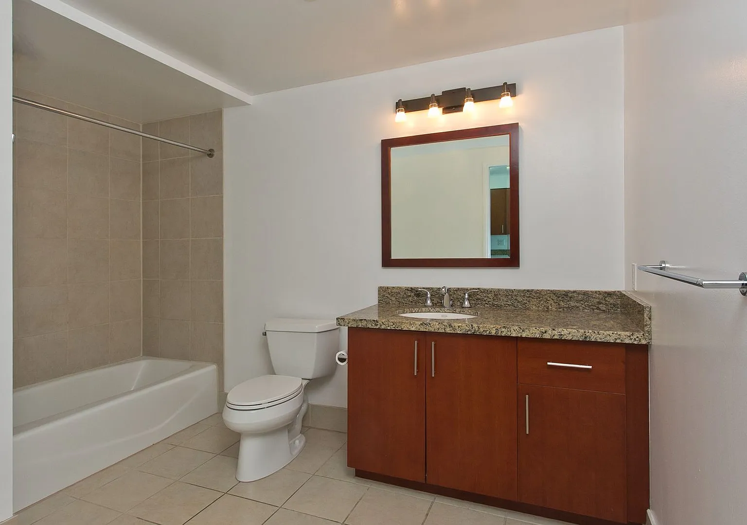 909 Kapiolani #2408 1 Bd W/ Parking All Utilities Included — Photo 3