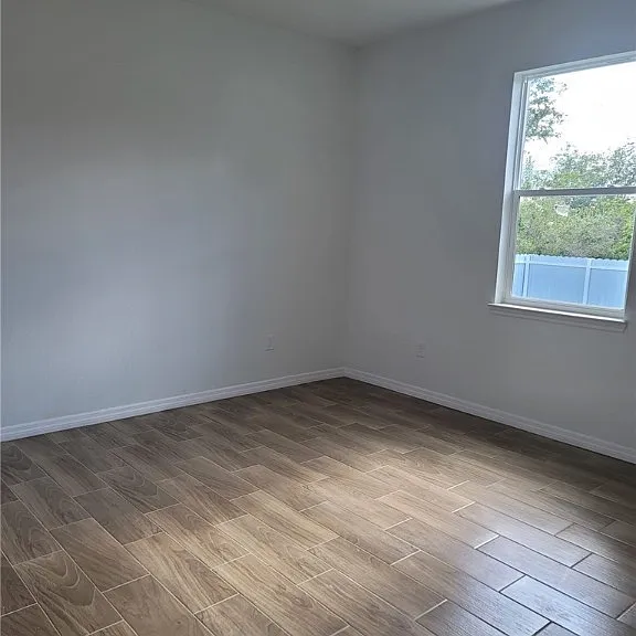 684 Thomas Sherwin Ave S — Photo 7
