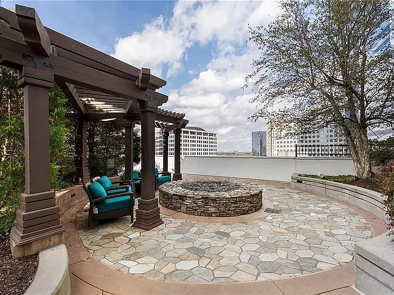 3324 Peachtree Rd NE #2210 — Photo 39