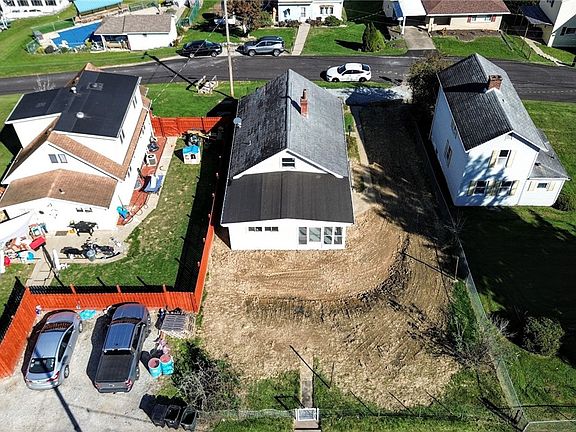 30th image of 468 Hiland Ave