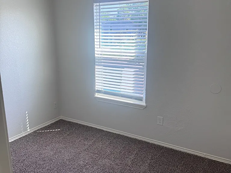 837B NW Summercrest Blvd #837B — Photo 9