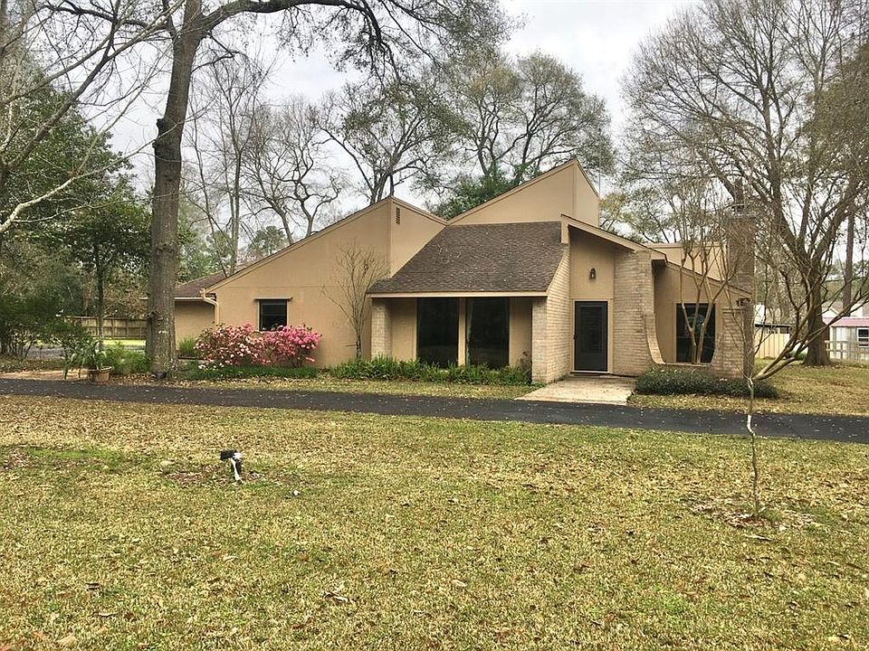 1st image of 8710 Dogwood Dr