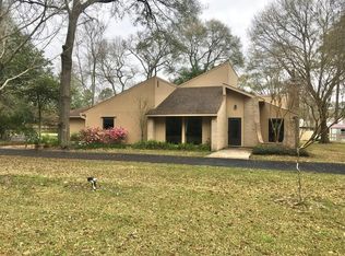 8710 Dogwood Dr, Tomball, TX 77375