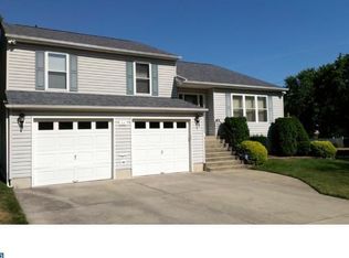 17 Tinder Box Ter, Marlton, NJ 08053