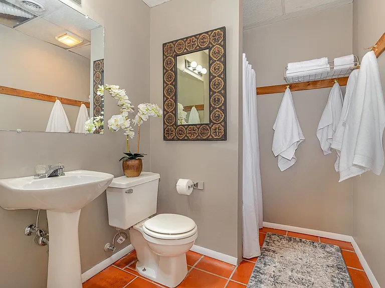 4203 Nantucket Dr — Photo 23