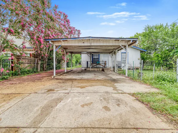 210 TEDDER ST, San Antonio, TX 78211