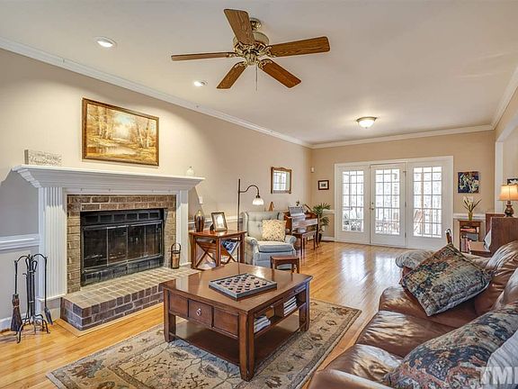 3rd image of 4 Sagamore Pl