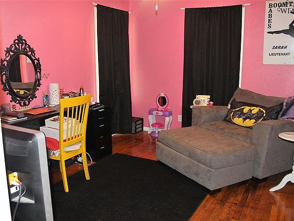 5th image of 4213 McNiel Ave