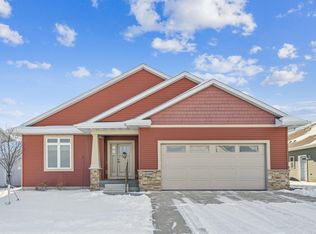 4320 Autumn Ridge Rd, Cedar Falls, IA 50613