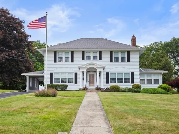 26 Prospect St, Millbury, MA 01527