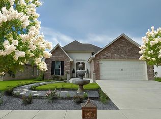 8 Hedges Plantation Pl, Natchez, MS 39120