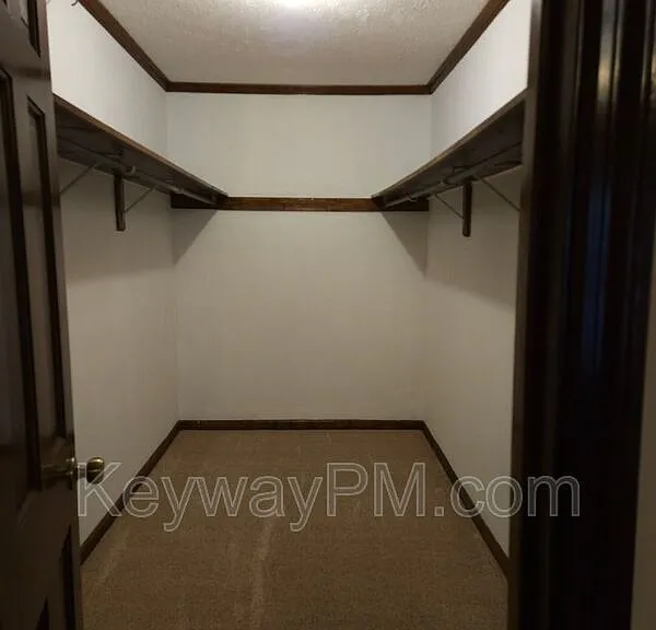 299 Woodland Dr — Photo 13