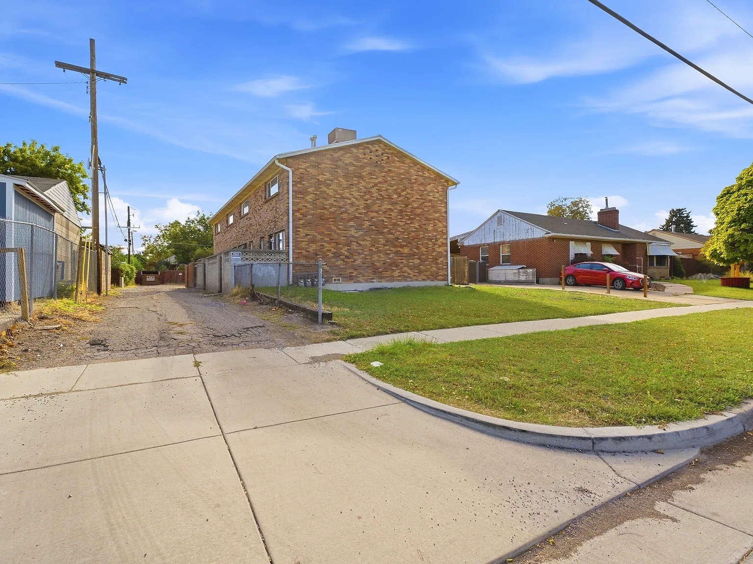 4 bed, 1500 sqft, $1,700 — Photo 2