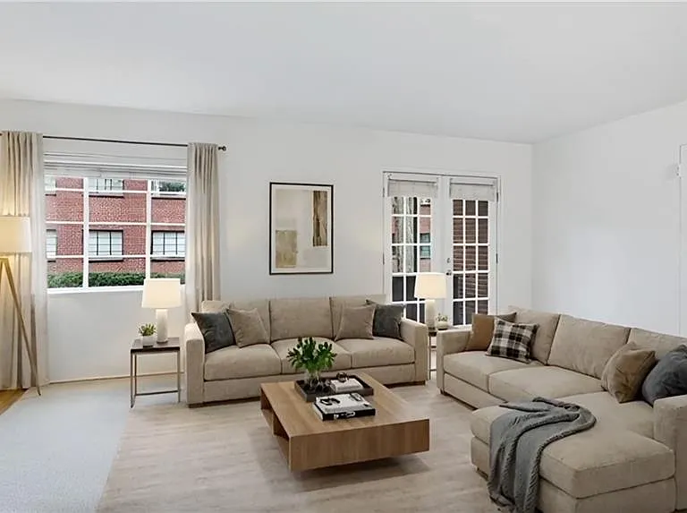1381 Normandy Dr NE #2 — Photo 4