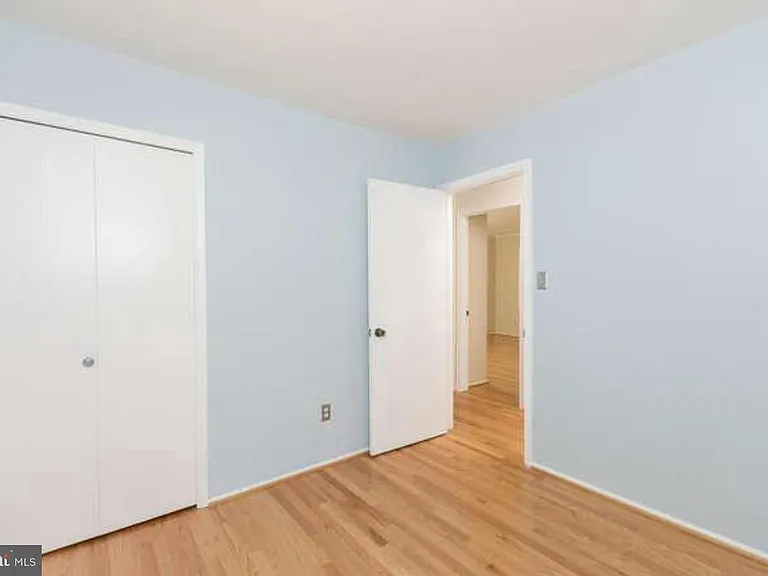 8302 Moline Pl — Photo 17