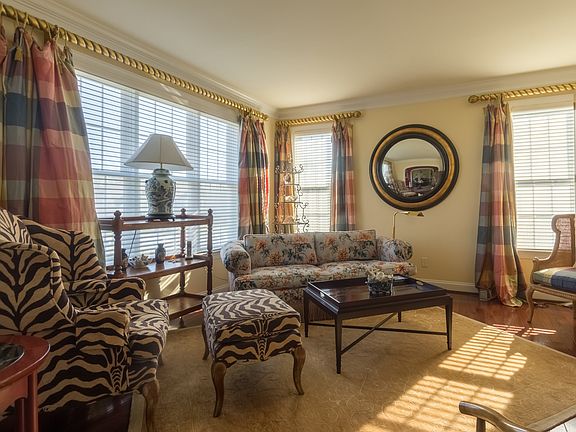 3rd image of 49 Lily Pond Ln