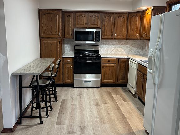 Spacious kitchen
