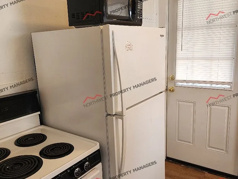 409-411 S Silver St #15 — Photo 5