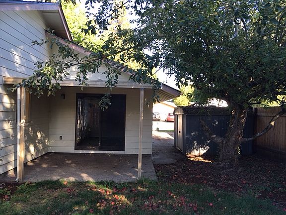 Patio off family room