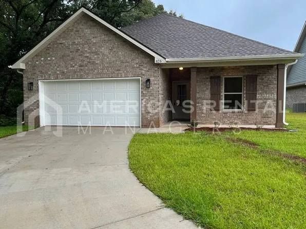 826 Temple St, Foley, AL 36535