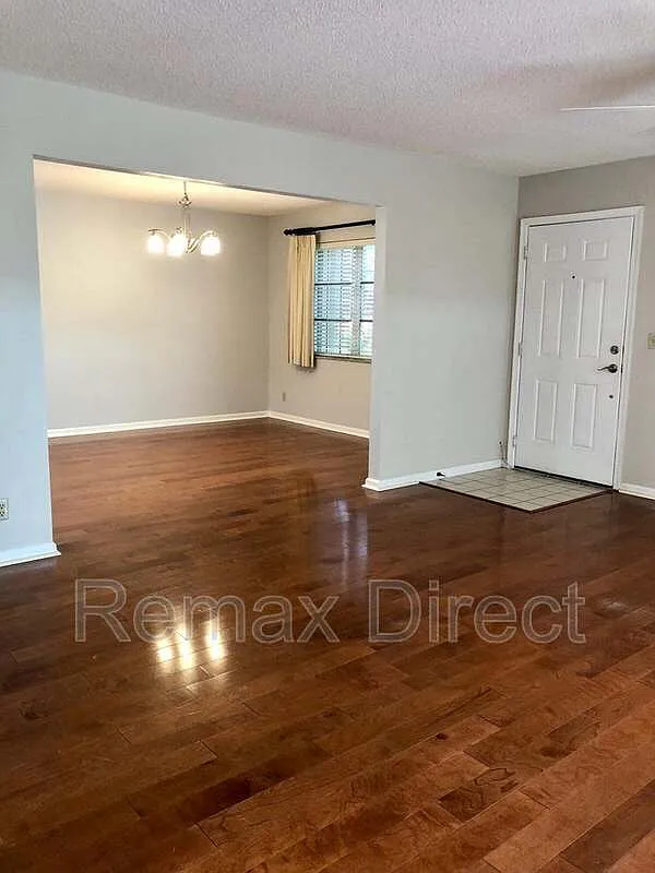 3 bed, 2.0 bath, $3,000 — Photo 4