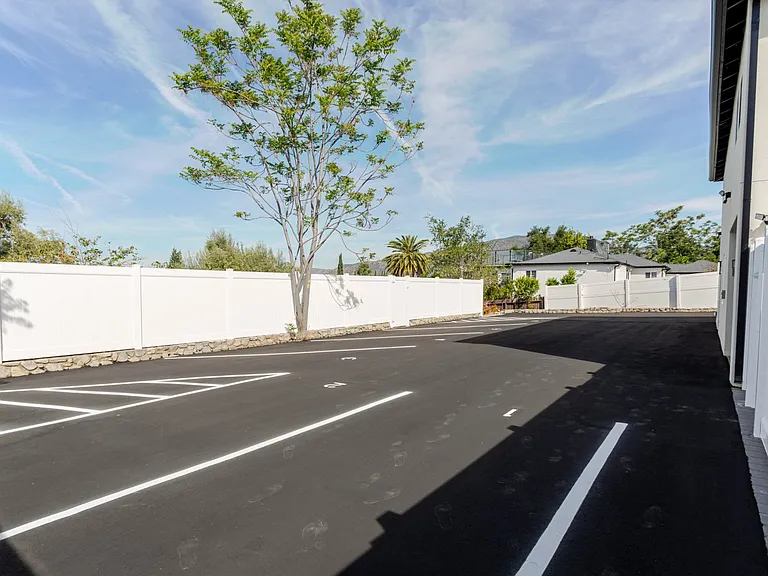 10421 Pinyon Ave — Photo 4
