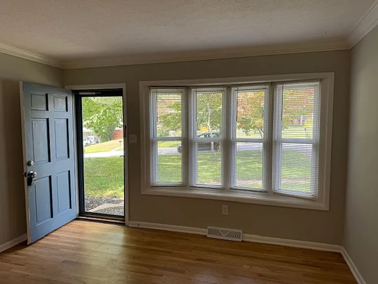 13 Oak Leaf Ln — Photo 6