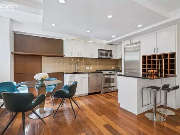 333 East 53rd Street 1J image 3 of 14