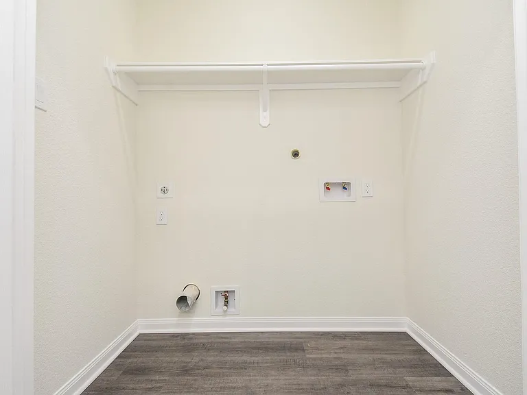 2819 Topiary Ln — Photo 15