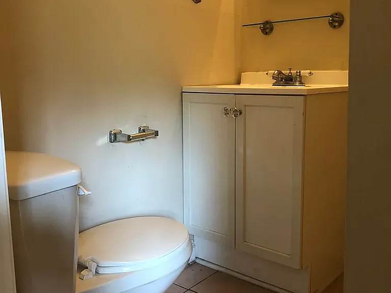 216 S Cedar Ave #5 — Photo 8