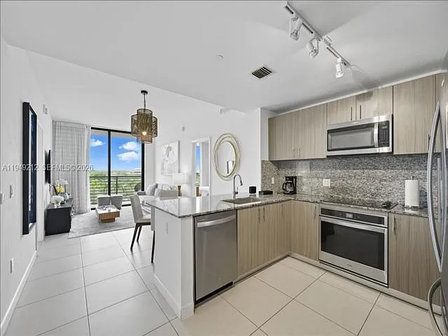 5350 NW 84th Ave — Photo 9