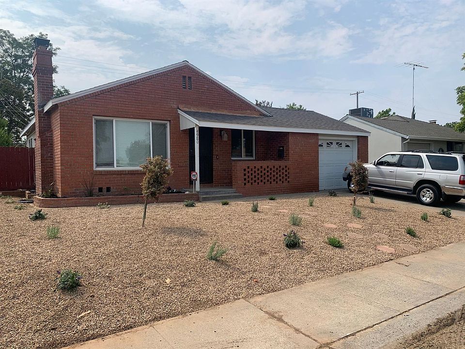 2nd image of 4980 Bradford Dr