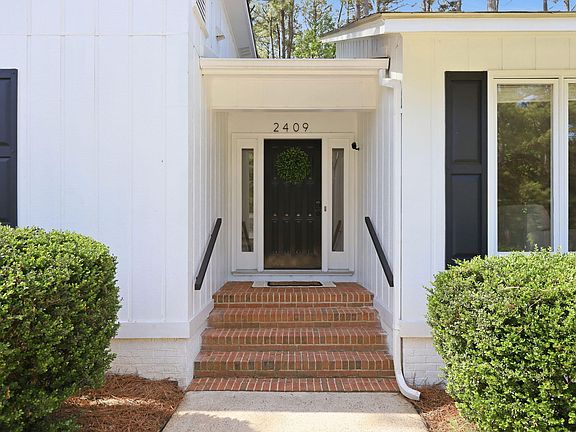 4th image of 2409 Wintergreen Rd